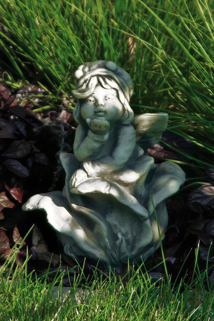  Wichtel Stein Gartenfigur Mit Rosenblüte - Phineus Rosas